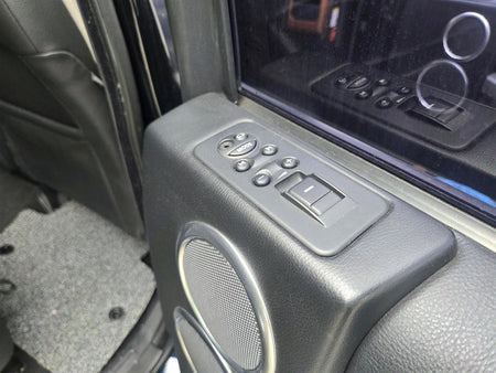 Land Rover Discovery — photo 10