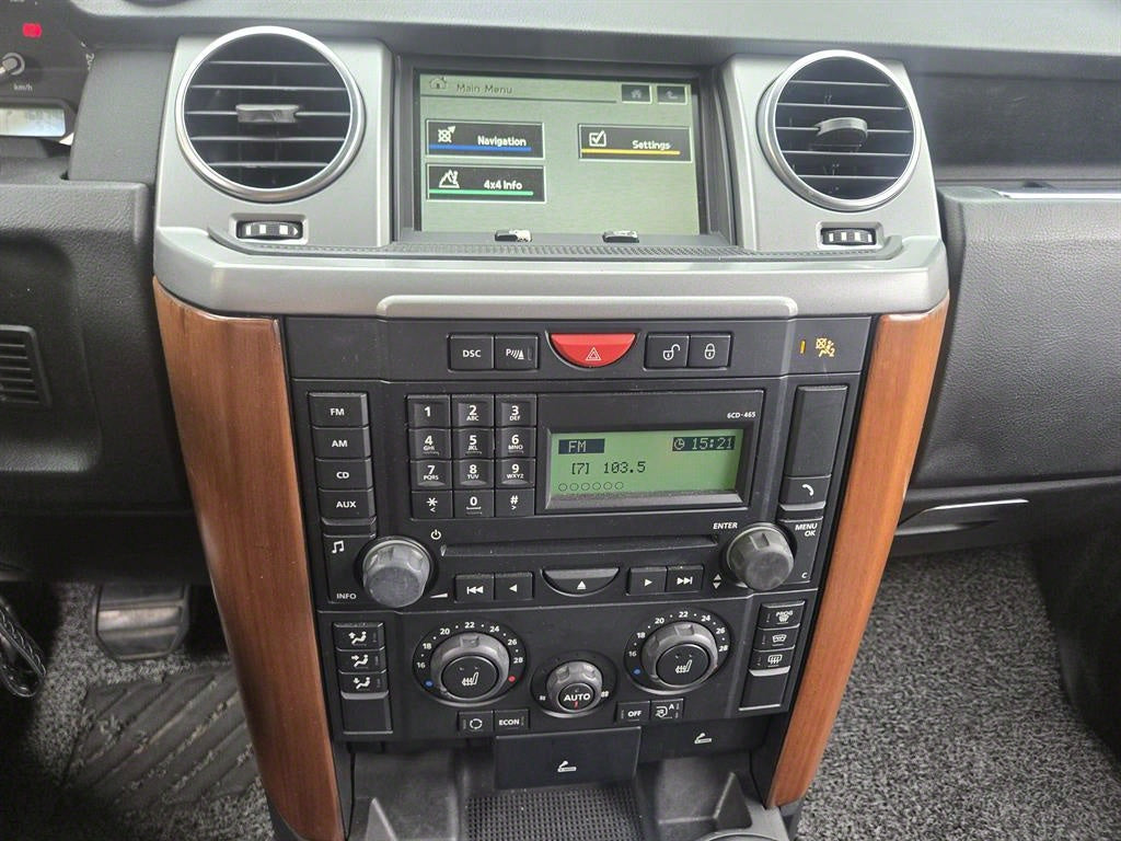 Land Rover Discovery — photo 15