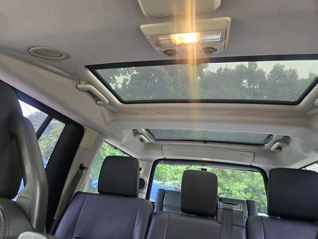 Land Rover Discovery — photo 16