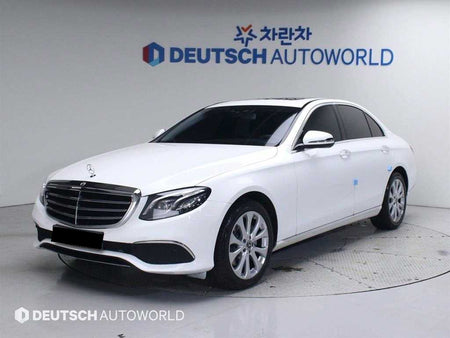 Mercedes-Benz E-Class — photo 01