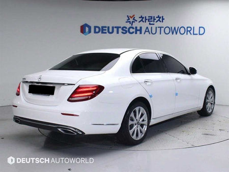 Mercedes-Benz E-Class — photo 02