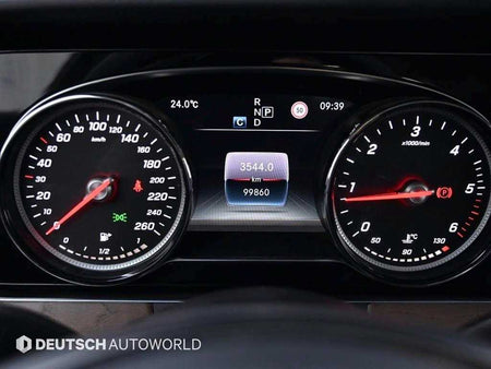 Mercedes-Benz E-Class — photo 08