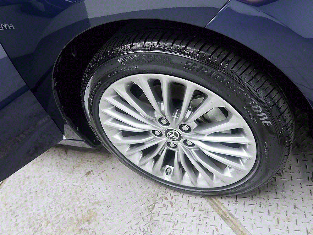 Toyota Avalon — photo 08