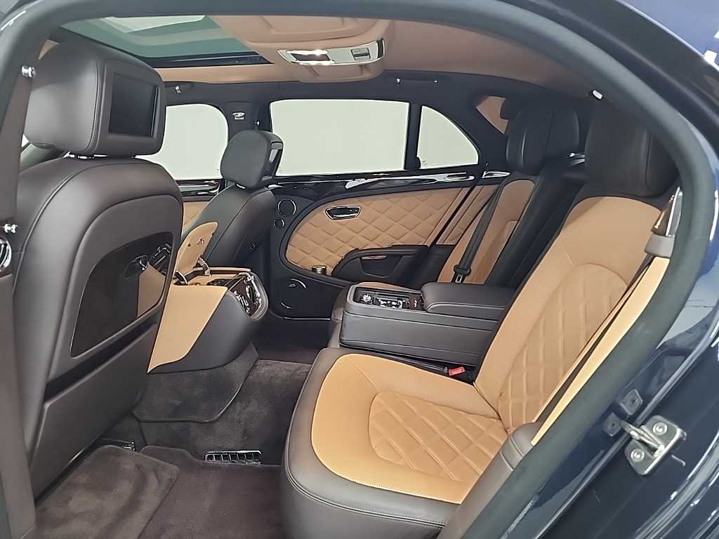 Bentley Mulsanne — photo 12