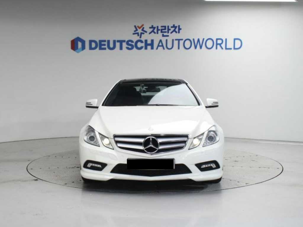 Mercedes-Benz E-Class — photo 03