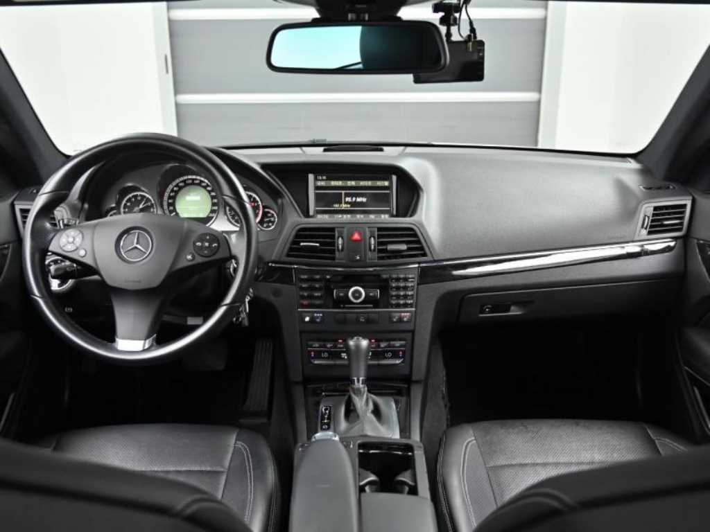 Mercedes-Benz E-Class — photo 07