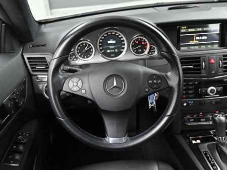 Mercedes-Benz E-Class — photo 13