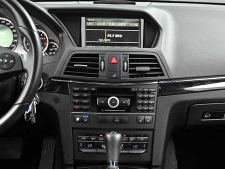 Mercedes-Benz E-Class — photo 14