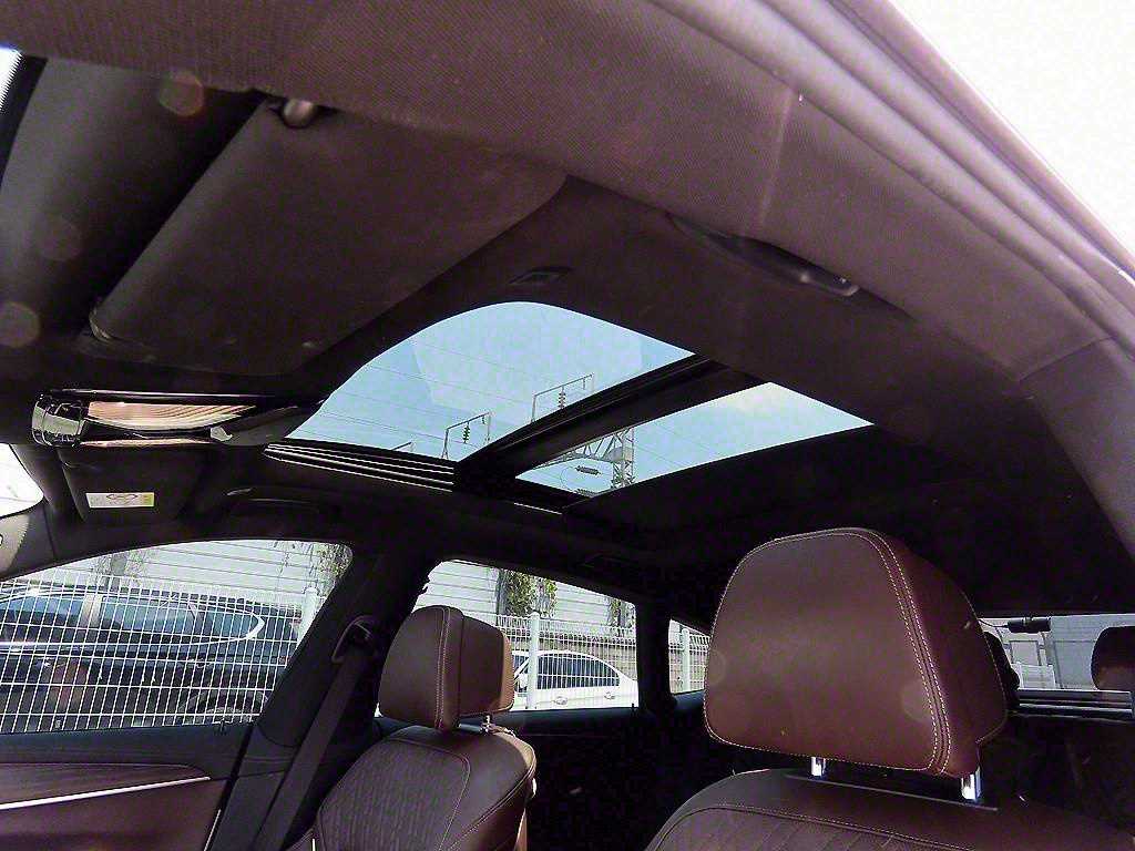 BMW Gran Turismo — photo 16