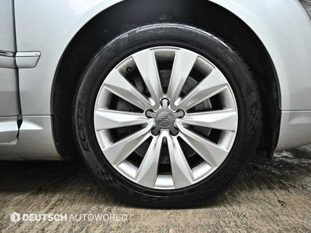 Audi A8 — photo 05