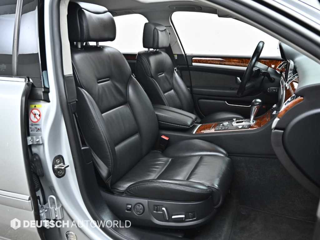 Audi A8 — photo 10