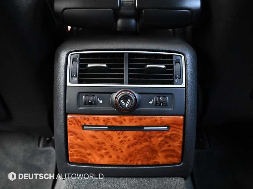 Audi A8 — photo 16