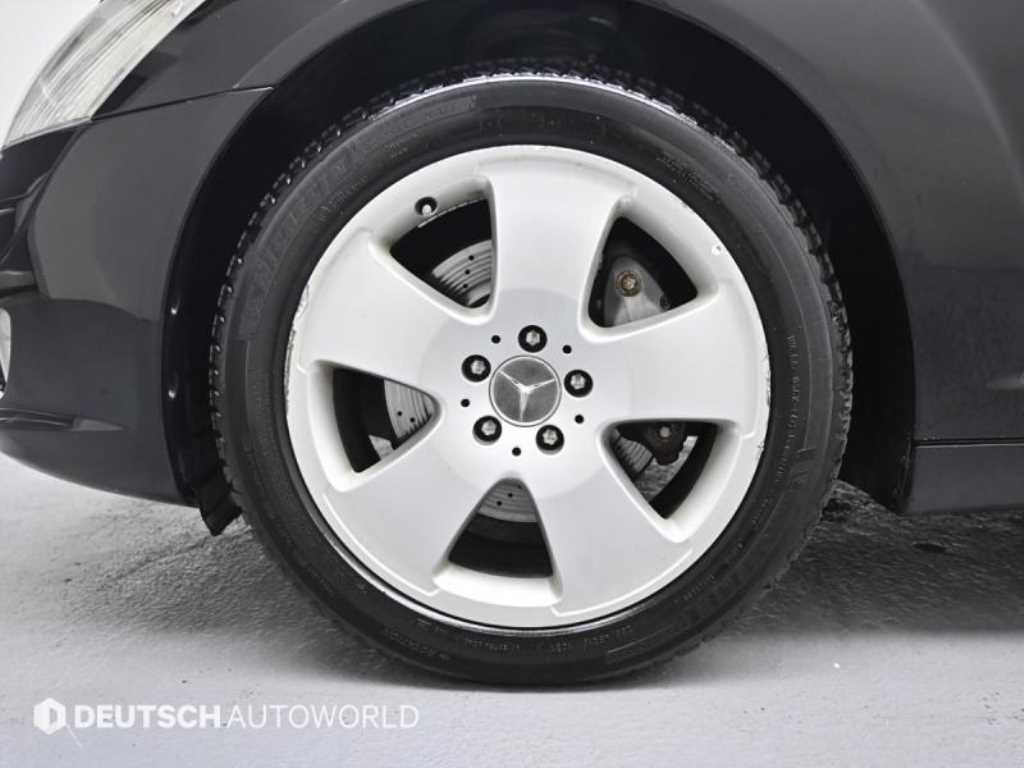 Mercedes-Benz S-Class — photo 06