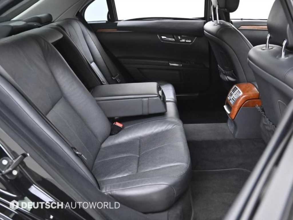 Mercedes-Benz S-Class — photo 12