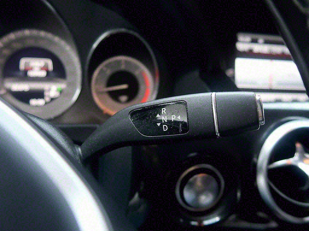 Mercedes-Benz GLK-Class — photo 10