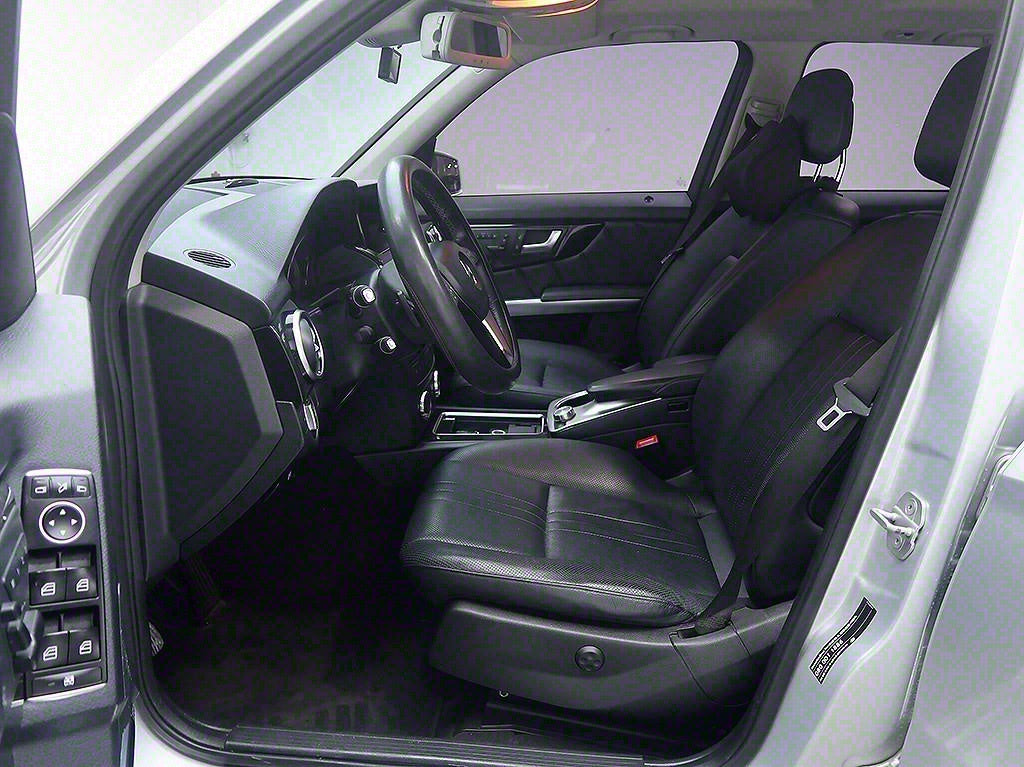 Mercedes-Benz GLK-Class — photo 11