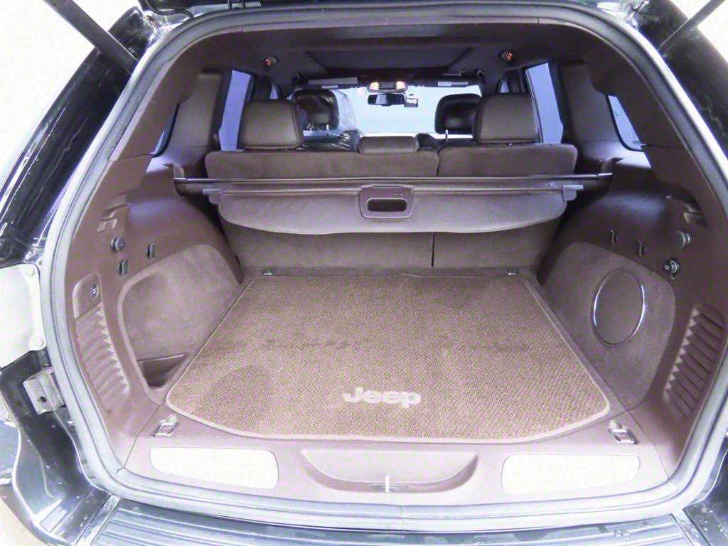 Jeep Cherokee — photo 05