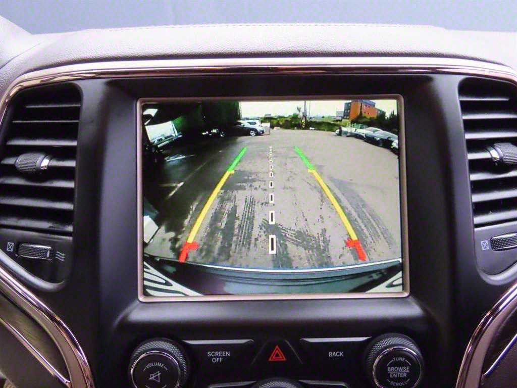 Jeep Cherokee — photo 14