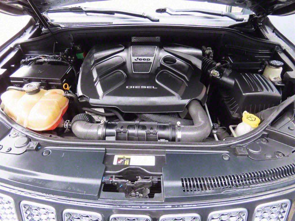 Jeep Cherokee — photo 19