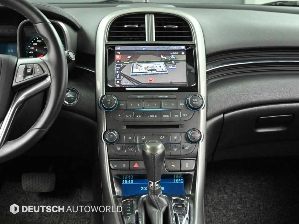 CHEVROLET Malibu — photo 14