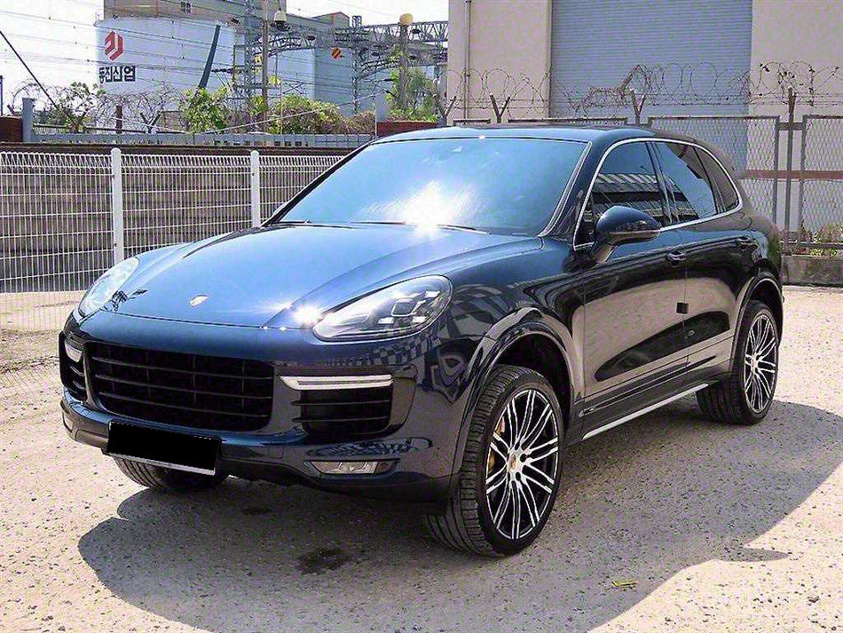 Porsche Cayenne — photo 02