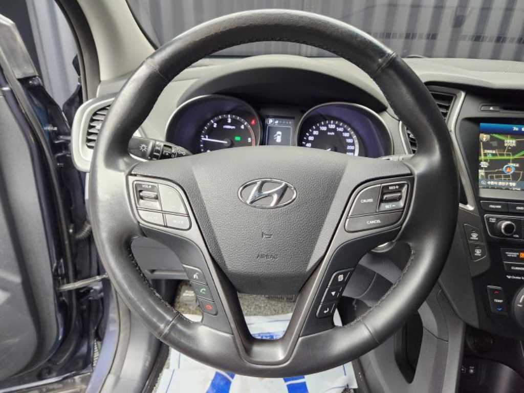 Hyundai Santafe — photo 13
