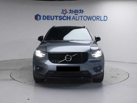 Volvo XC40 — photo 03