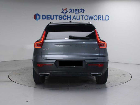Volvo XC40 — photo 04