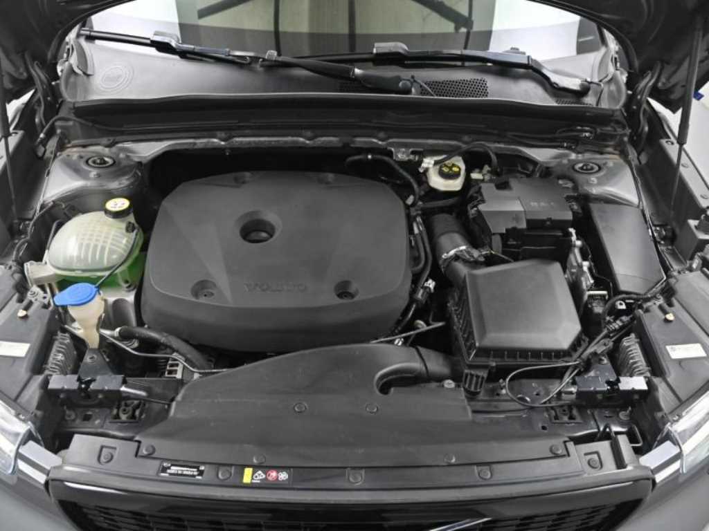 Volvo XC40 — photo 06