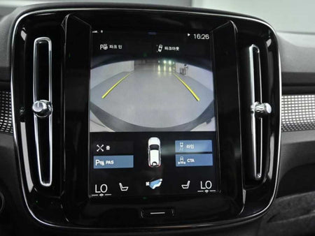 Volvo XC40 — photo 15