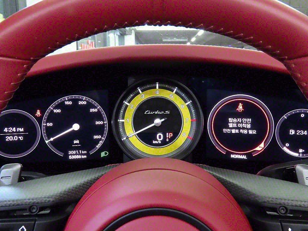 Porsche 911 — photo 12