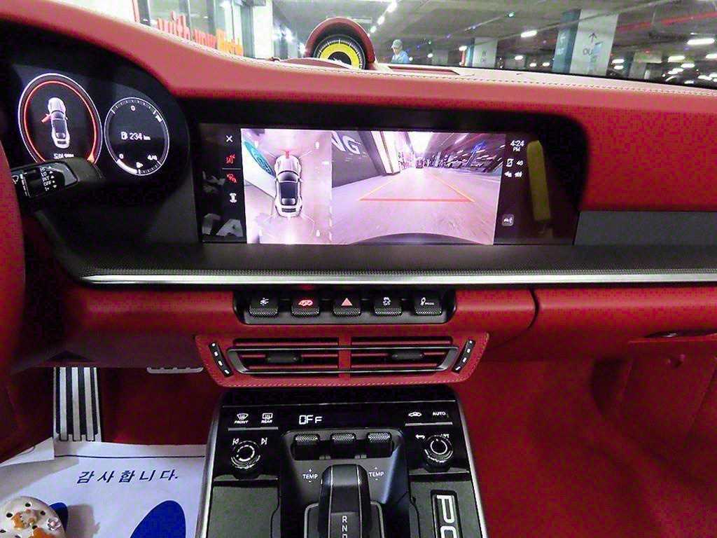 Porsche 911 — photo 14