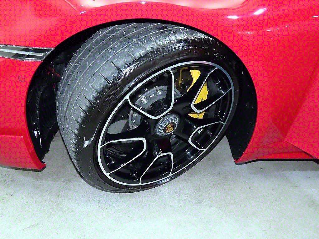 Porsche 911 — photo 20