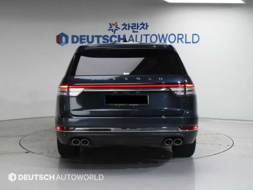 Lincoln Aviator — photo 04