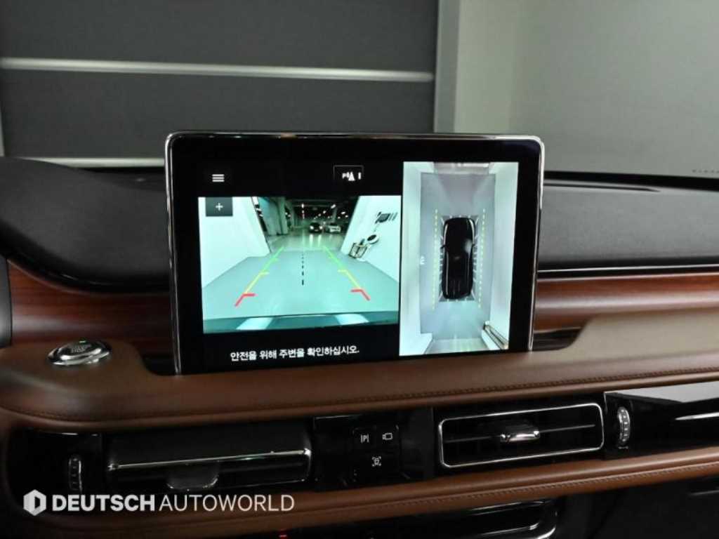 Lincoln Aviator — photo 15