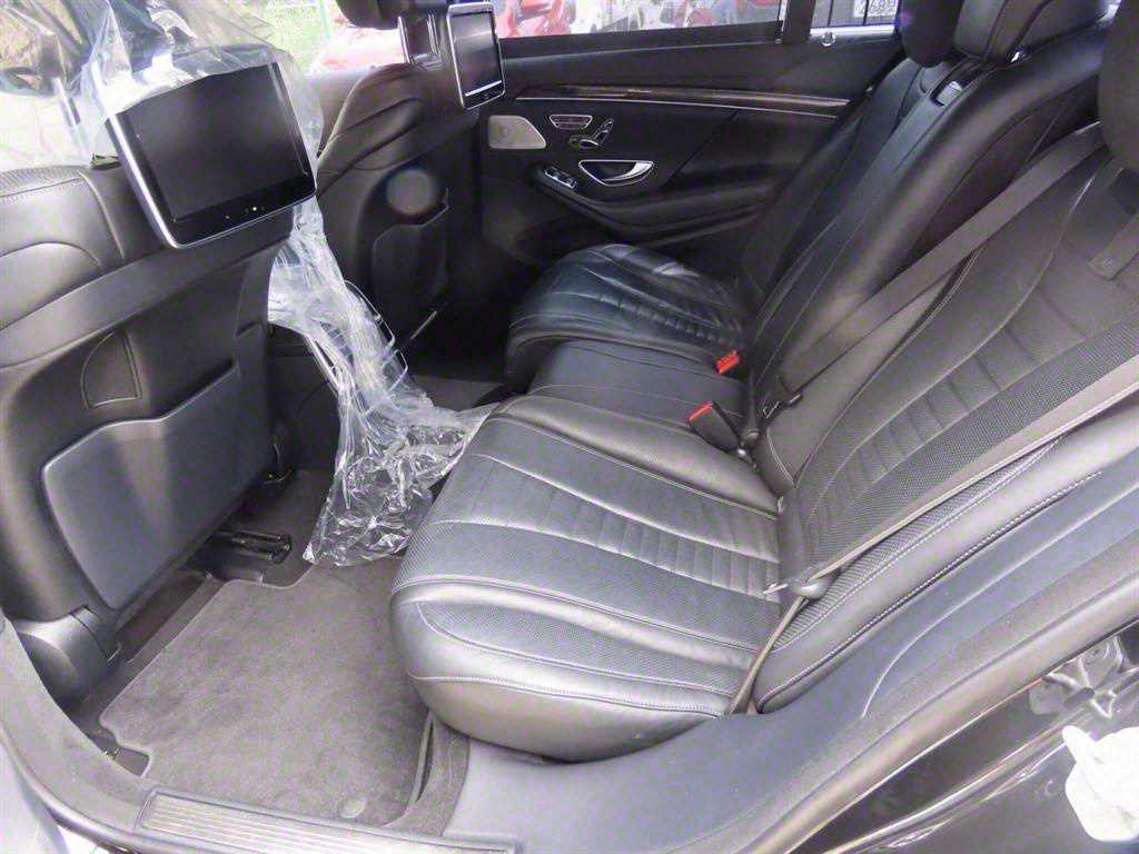 Mercedes-Benz S-Class — photo 08