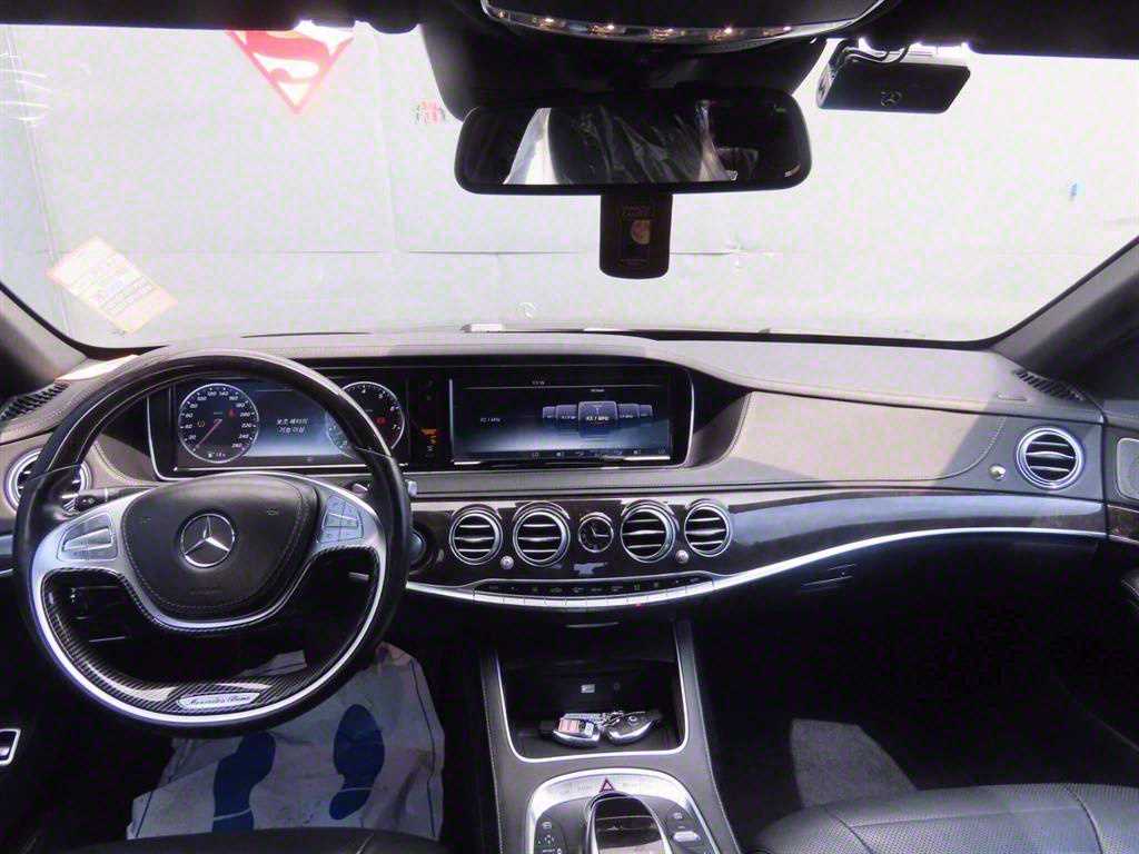 Mercedes-Benz S-Class — photo 10