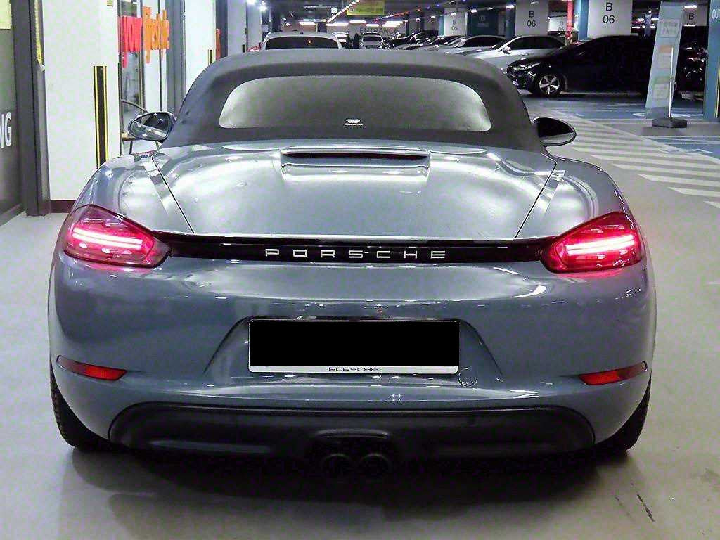 Porsche 718 — photo 05