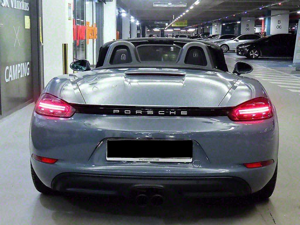 Porsche 718 — photo 10