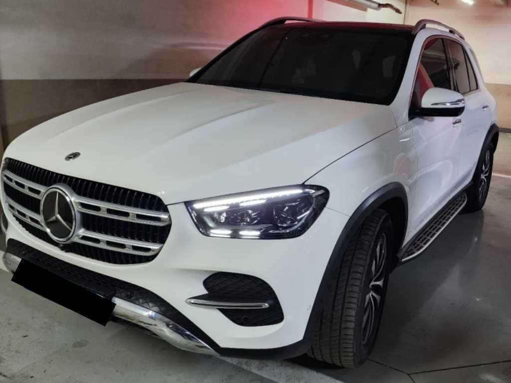 Mercedes-Benz GLE-Class — photo 01