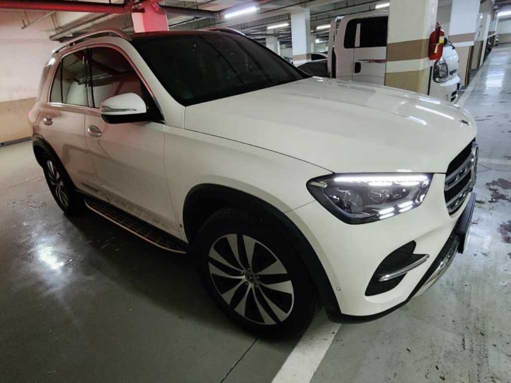 Mercedes-Benz GLE-Class — photo 03