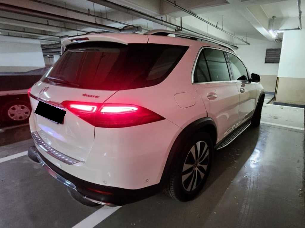 Mercedes-Benz GLE-Class — photo 04