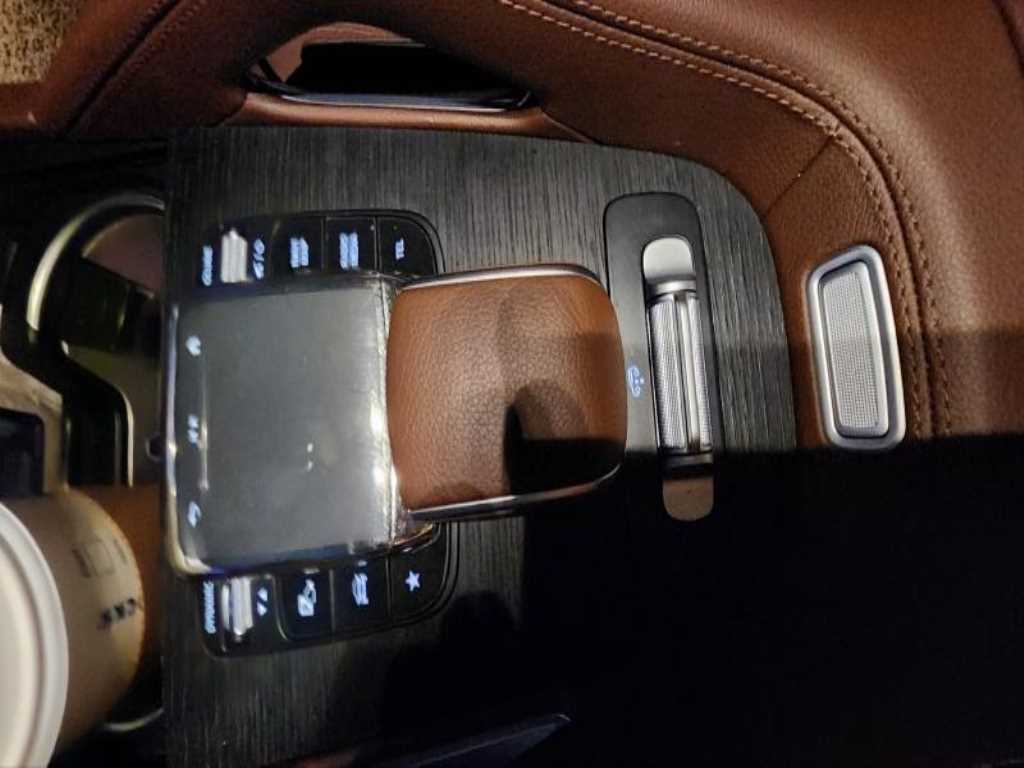Mercedes-Benz GLE-Class — photo 14