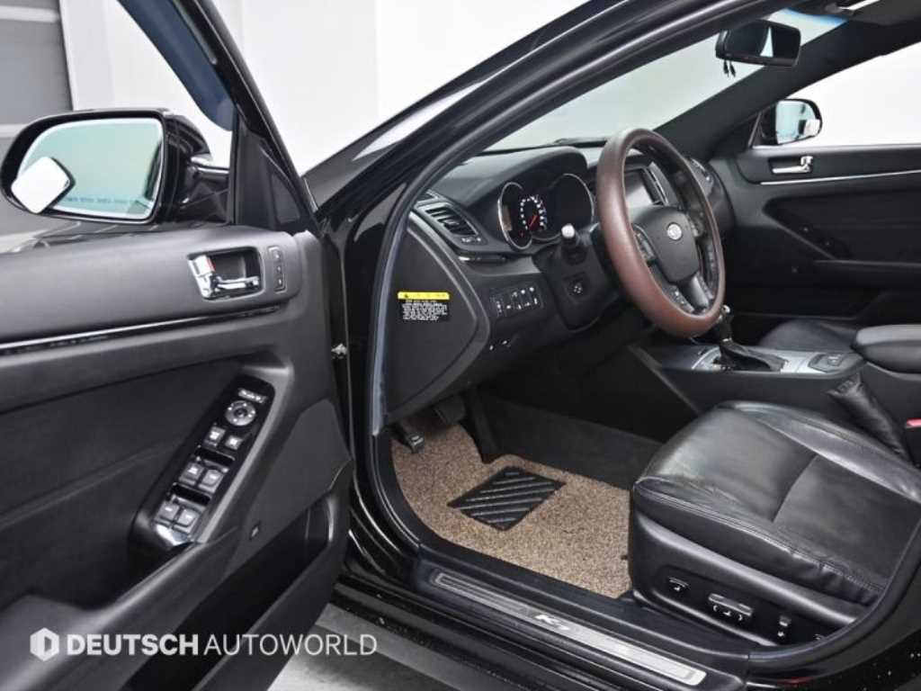 Kia K7 — photo 11
