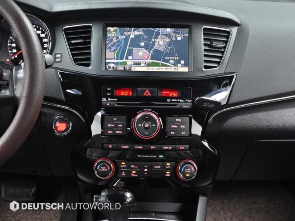 Kia K7 — photo 14