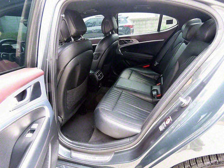 Genesis G70 — photo 06