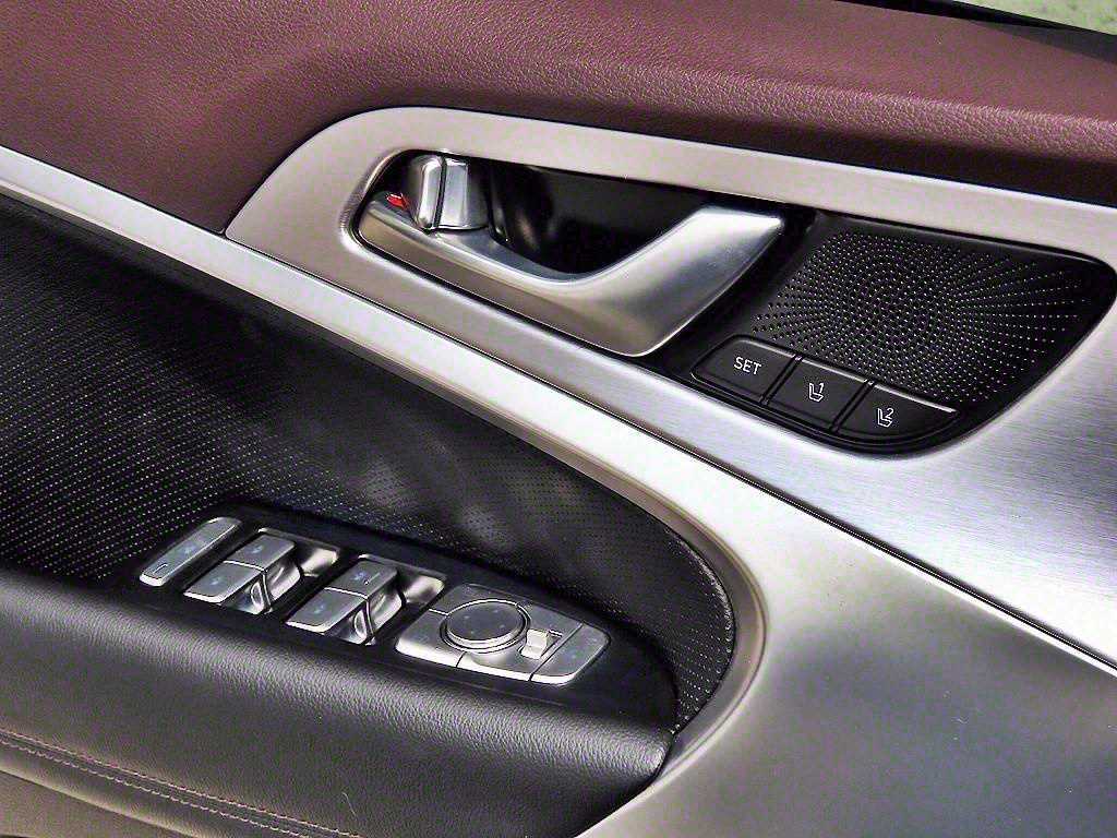 Genesis G70 — photo 11