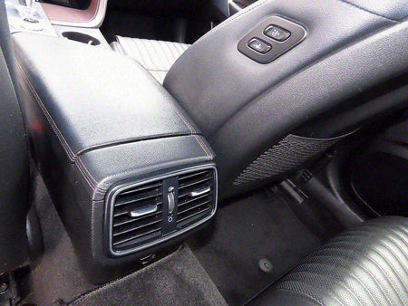 Genesis G70 — photo 17