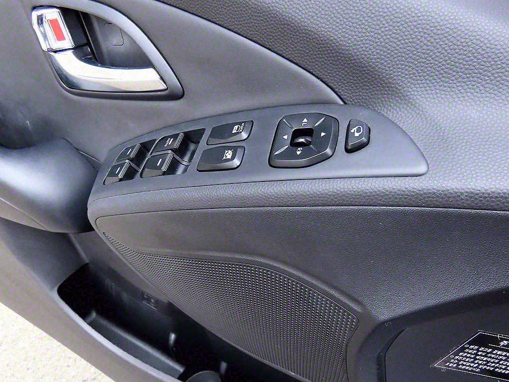 Hyundai Tucson — photo 11