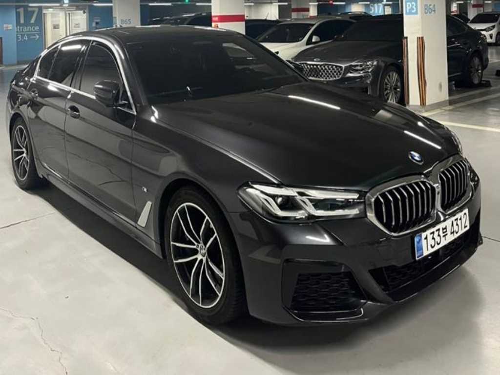 BMW 5-Series — photo 03